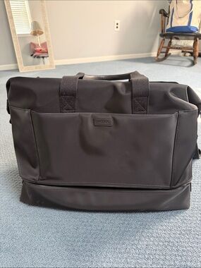 Monos metro weekender bag black used